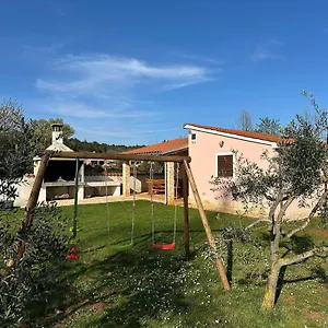 https://kuca-renata.in-istria.net